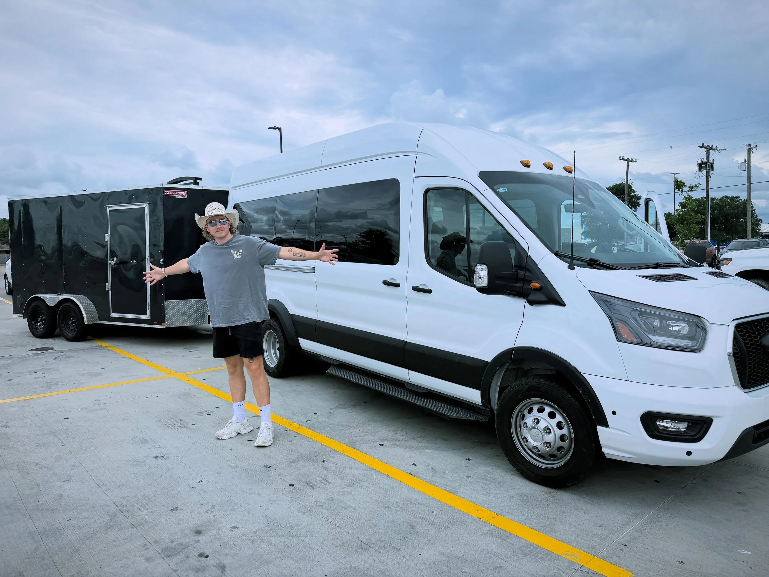 NEW WHIP COMING TO YOUR CITY. Shoutout to my guys for rolling in my Nissan Armada and old single axle trailer to every show up to this point. Maiden voyage is underway to @couplandtexasdancehall tonight and @silversaloontx tomorrow. See y&rsquo;all o
