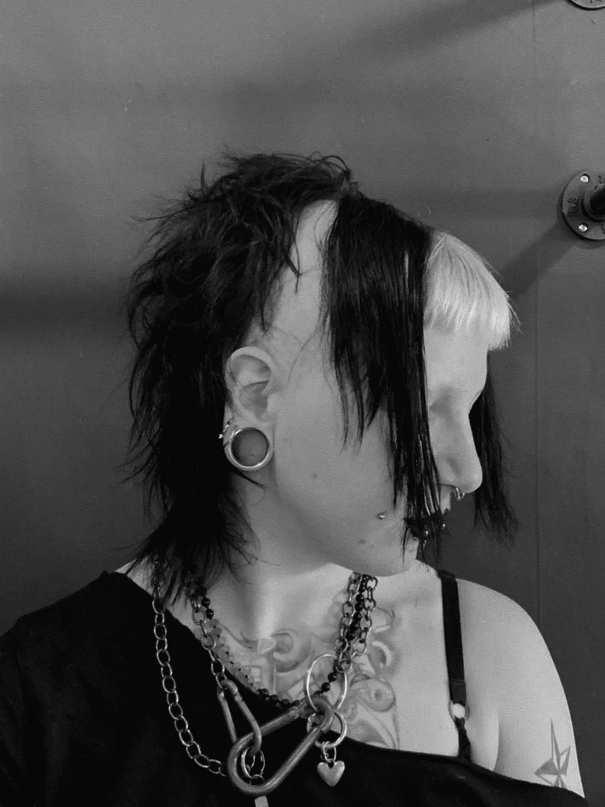 A fantastic creative cut from Sam! 

Are you looking for something a bit different with your next haircut? But now via the link in our bio ✂️ 

-
#abovebarbers #leedscreativehair #creativehaircuts #inclusivebarber