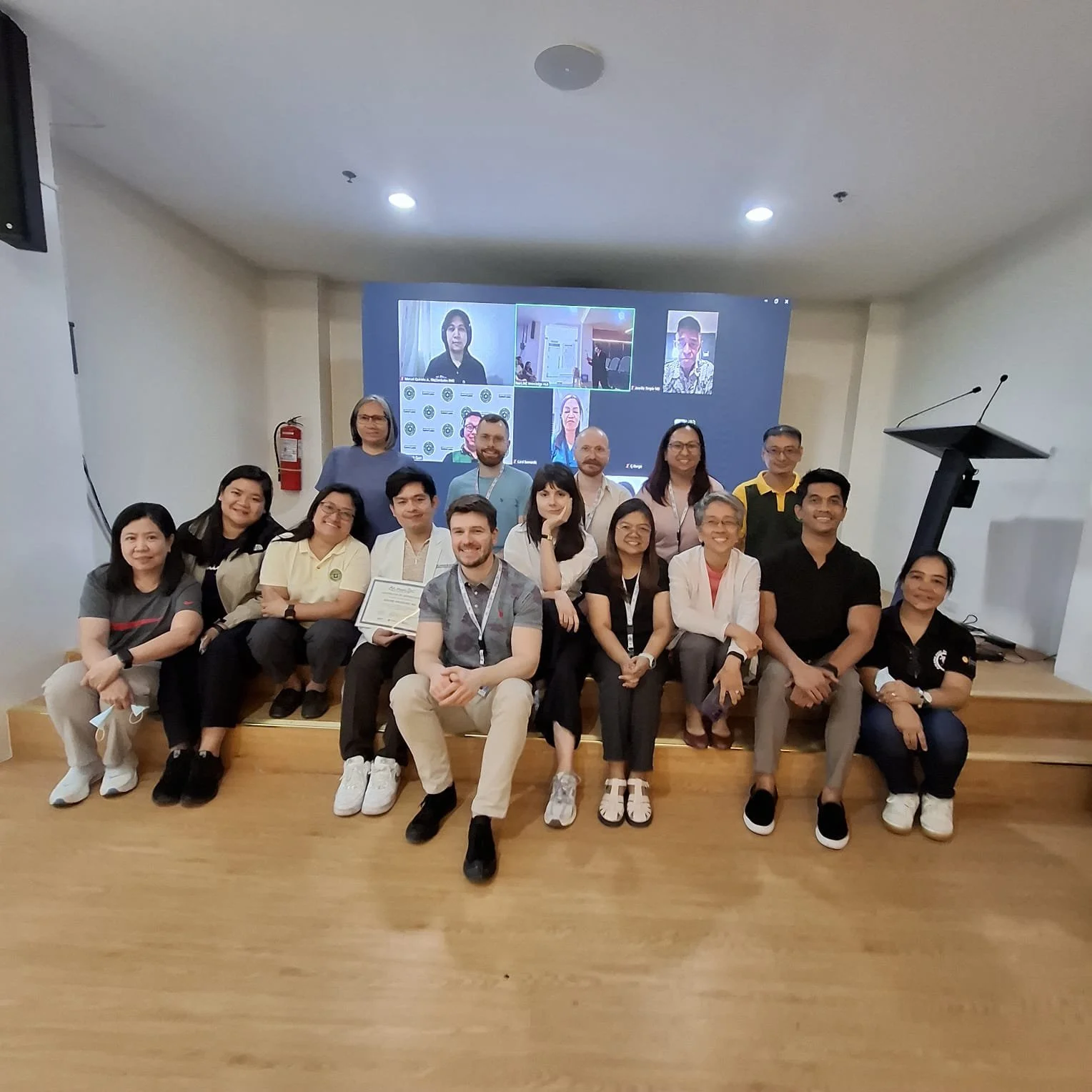   Group photo after the hybrid TBMAC session at JB Lingad  