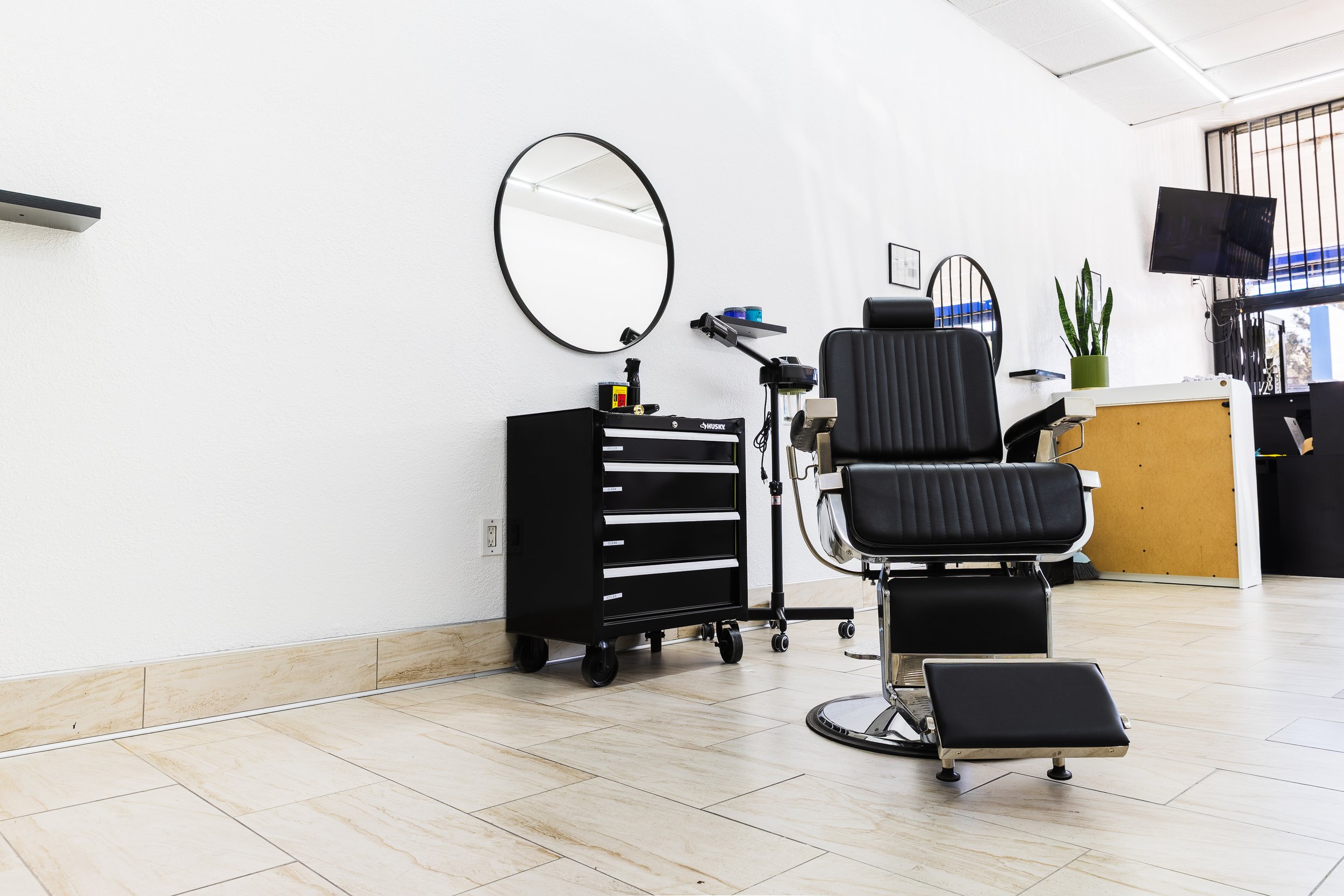 Certified Cutz Barbershop - Oakland interior