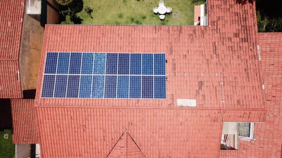 Planta solar residencial. Proyecto Bennu Solar