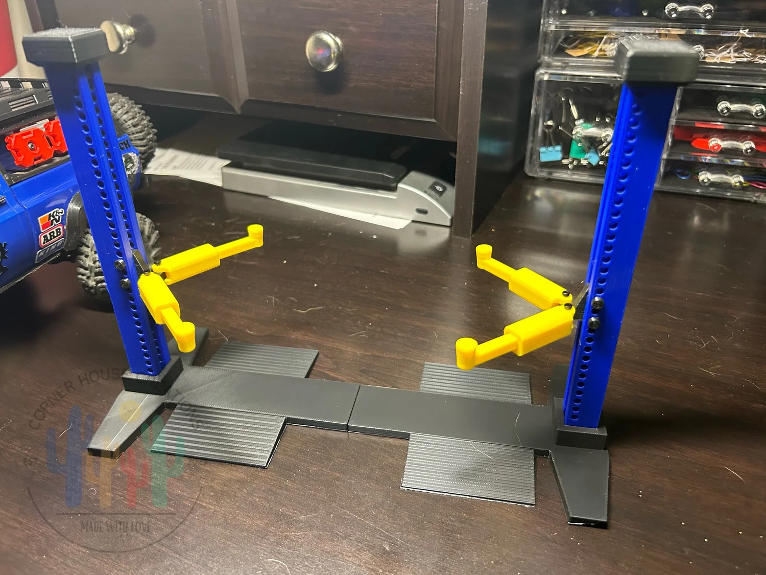 1/18 リフト TWO-POST LIFT オートアート kyosho 等 1:18 Scale Two Post Car Lift For Displaying Scale Model Cars
