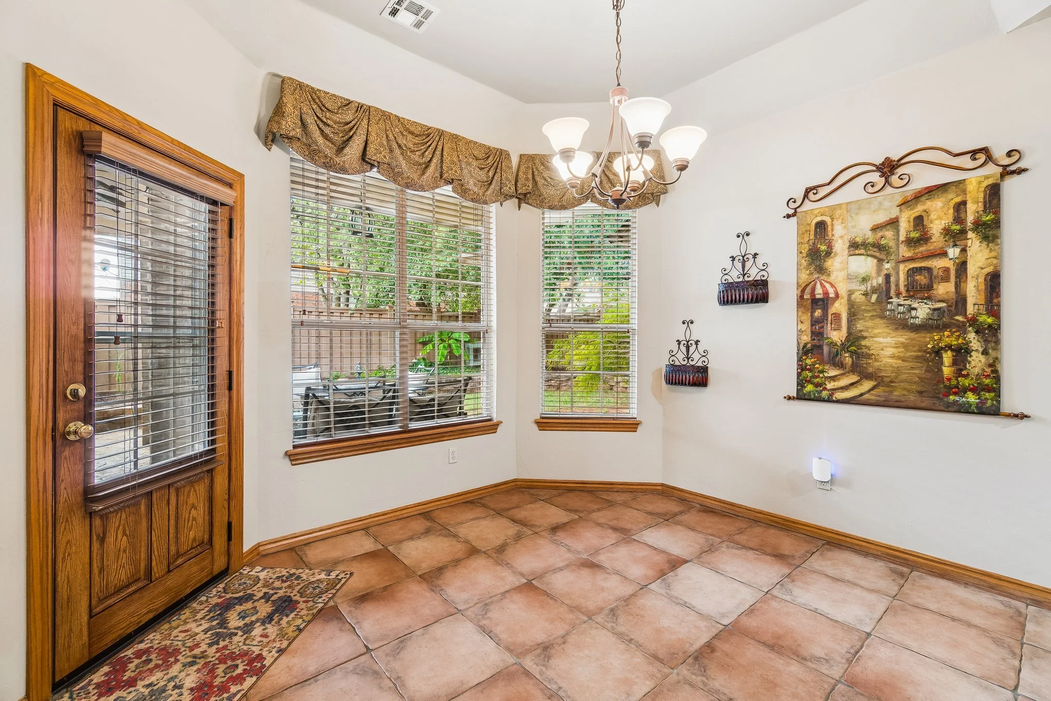 26-web-or-mls-407 Tumbleweed Rd_027.jpg