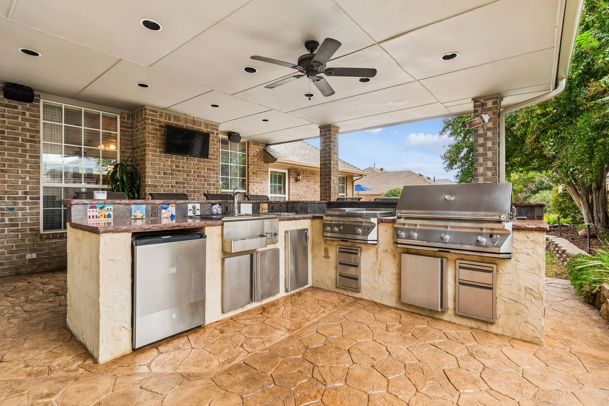 57-web-or-mls-407 Tumbleweed Rd_059 (2).jpg