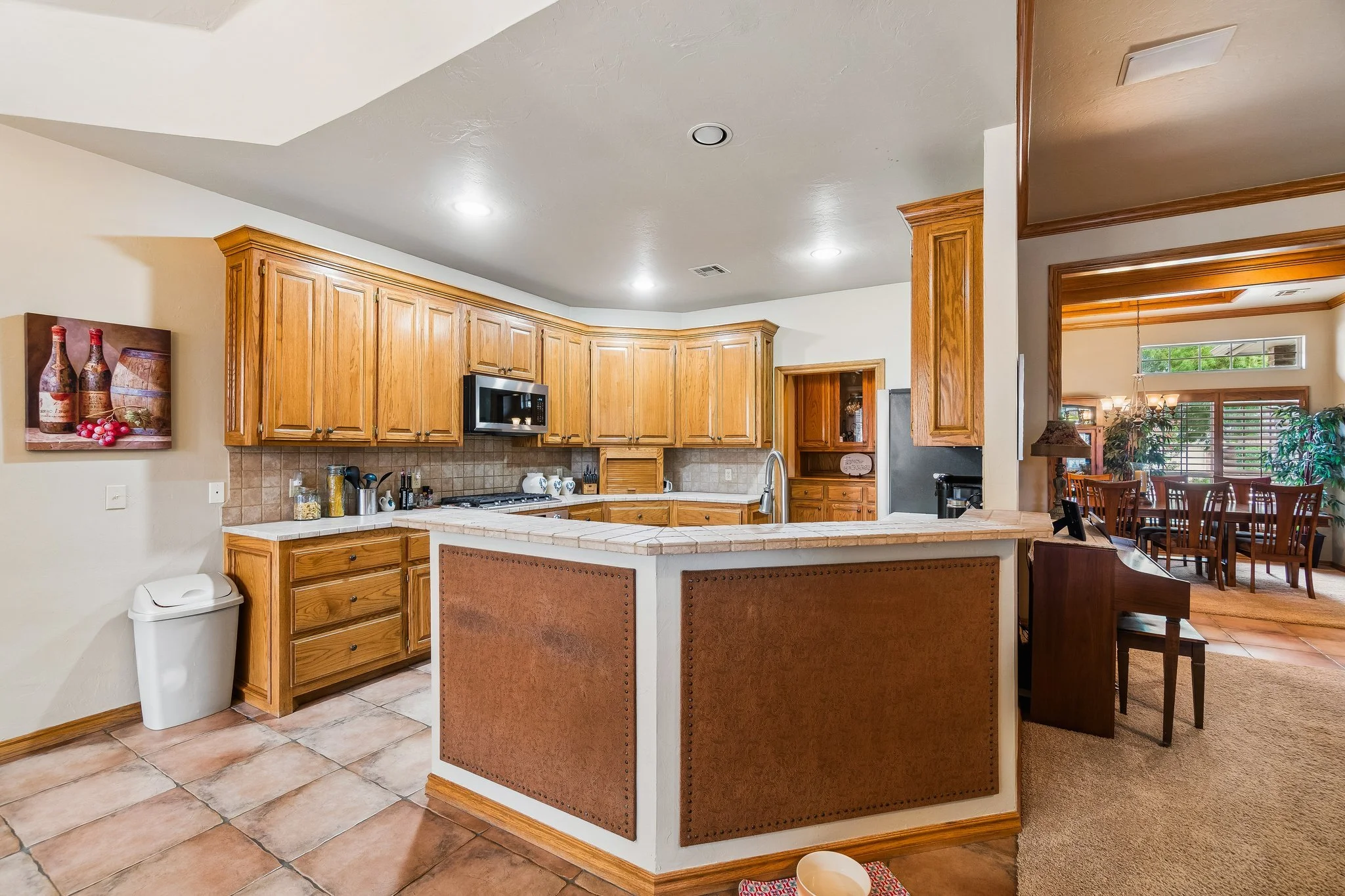 18-web-or-mls-407 Tumbleweed Rd_019.jpg