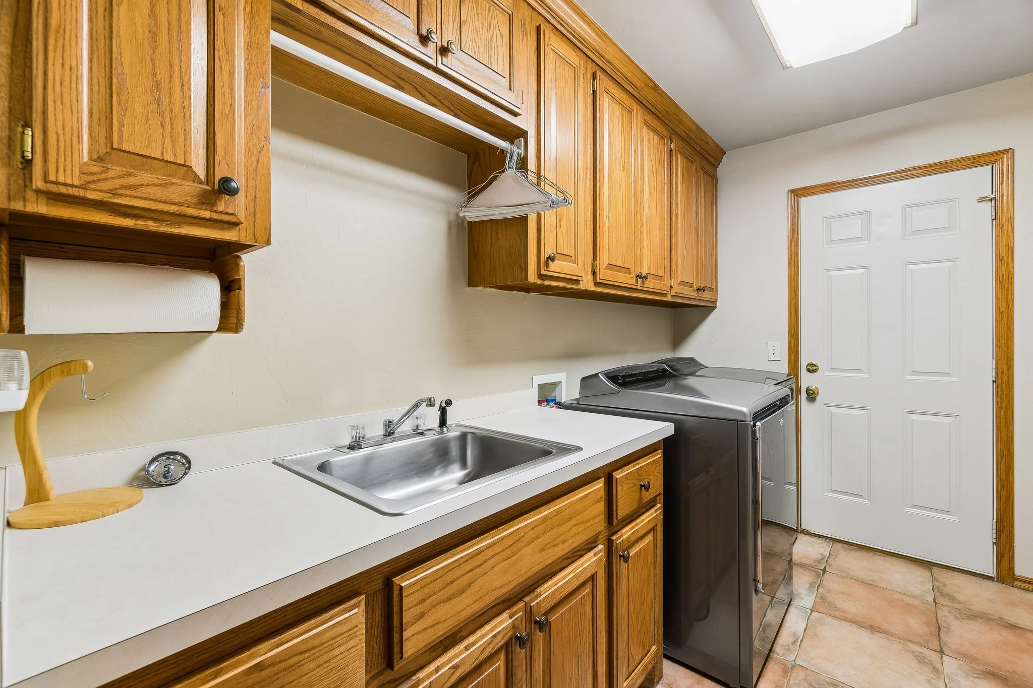 52-web-or-mls-407 Tumbleweed Rd_053.jpg