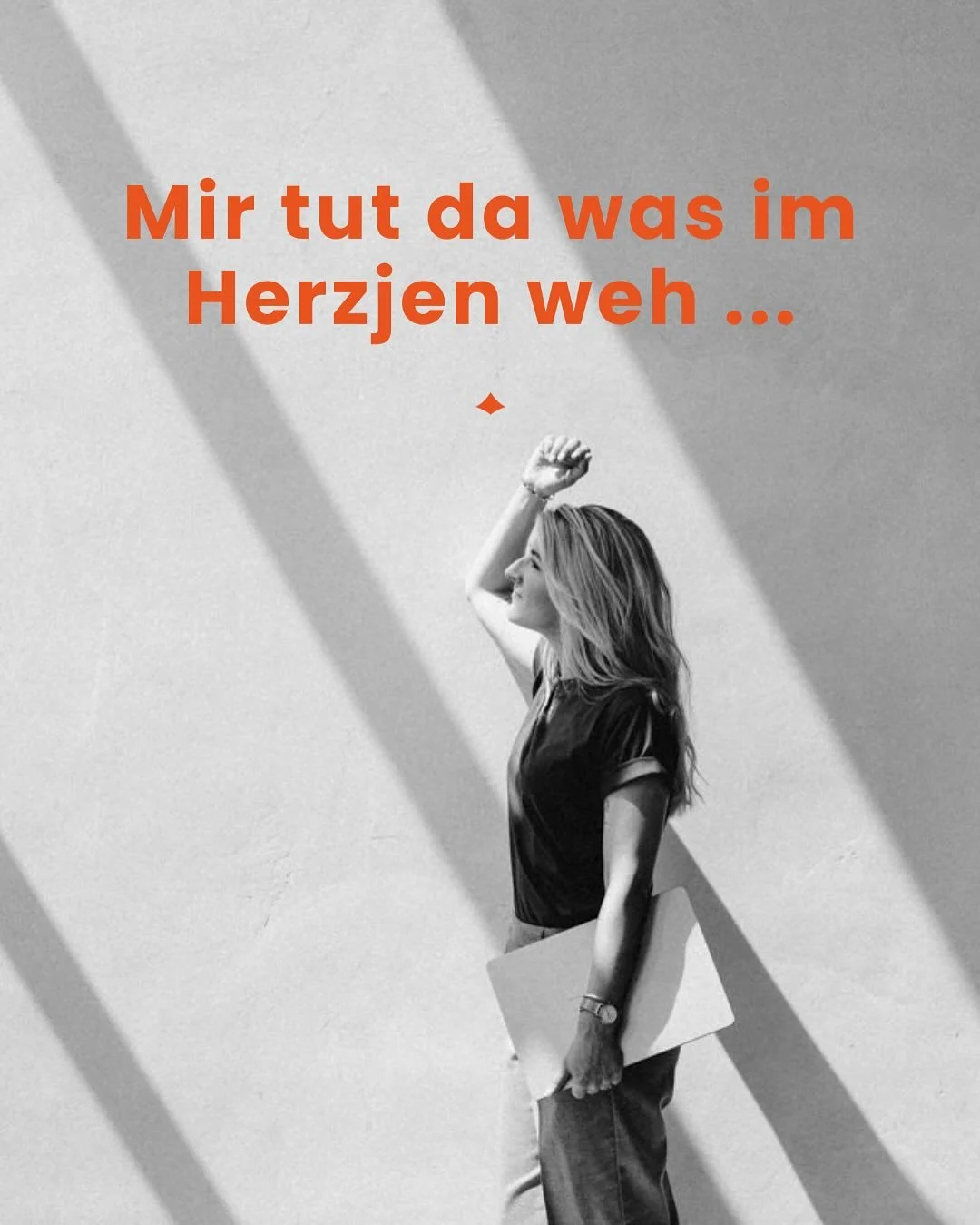 Mir tut&rsquo;s im Herzen weh, wenn gro&szlig;artige Unternehmerinnen so viel K&ouml;nnen haben, aber ihr Auftritt nicht zeigt, wie hochwertig ihre Arbeit wirklich ist.

Von klein auf war ich kreativ: Ich habe meinen Puppen Kleider geschneidert, mein