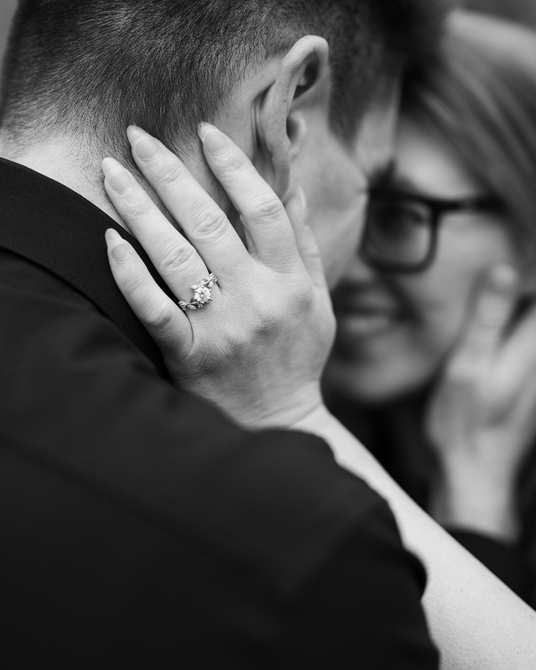 Tibble Fork Reservoir gave us the perfect mix of cozy pine trees, mountain air, and a space to just be together.

I love capturing the small, effortless gestures: the way your hand rests on his shoulder, the gentle pull to come closer, and those flee