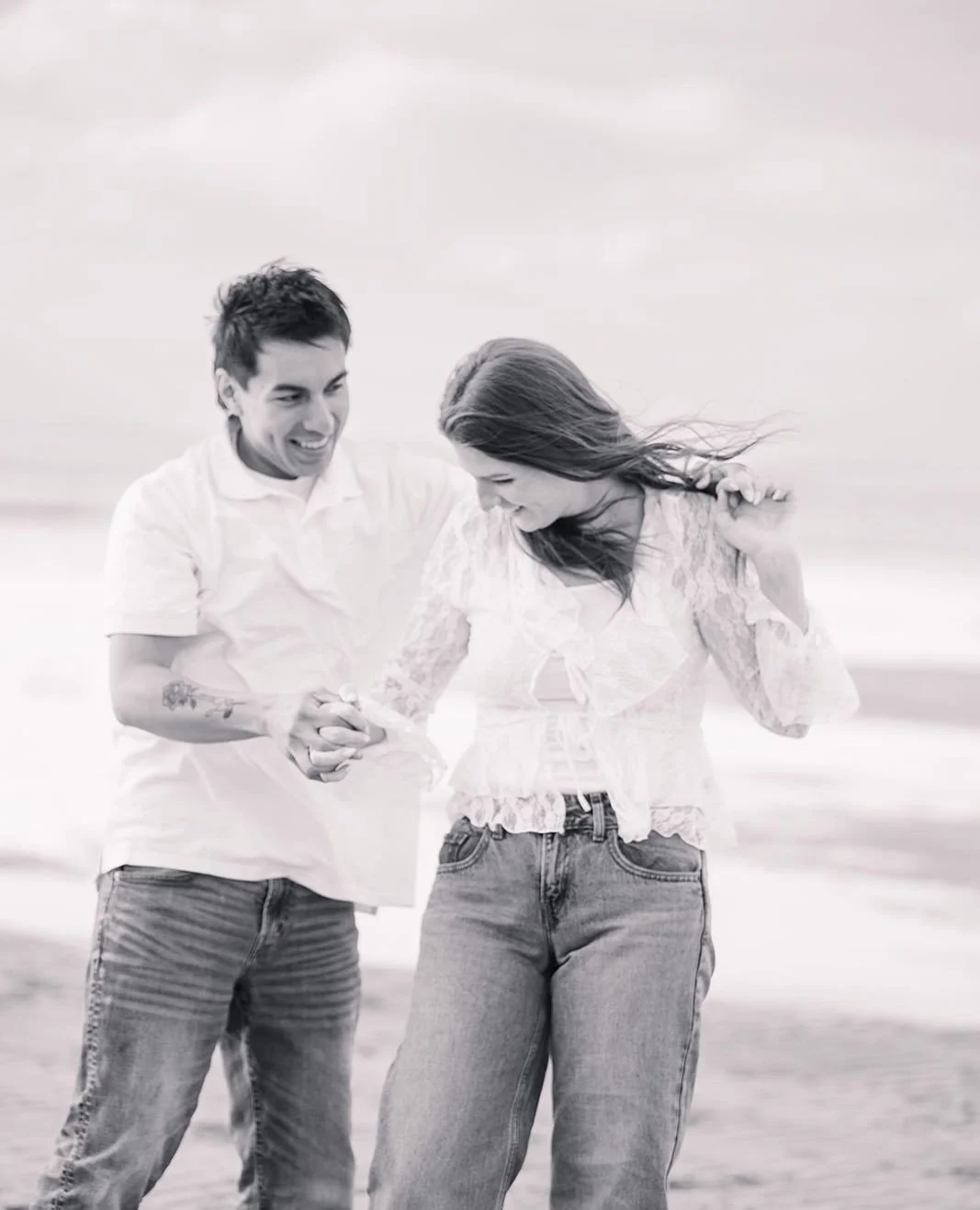 The kind of love that feels effortless. Wind in their hair, sand beneath their feet, and nowhere else they'd rather be. 🤍⁠
⁠
#UtahEngagementPhotographer⁠
#EngagementSession⁠
#CouplesPhotography⁠
#EngagedLife⁠
#LoveStory