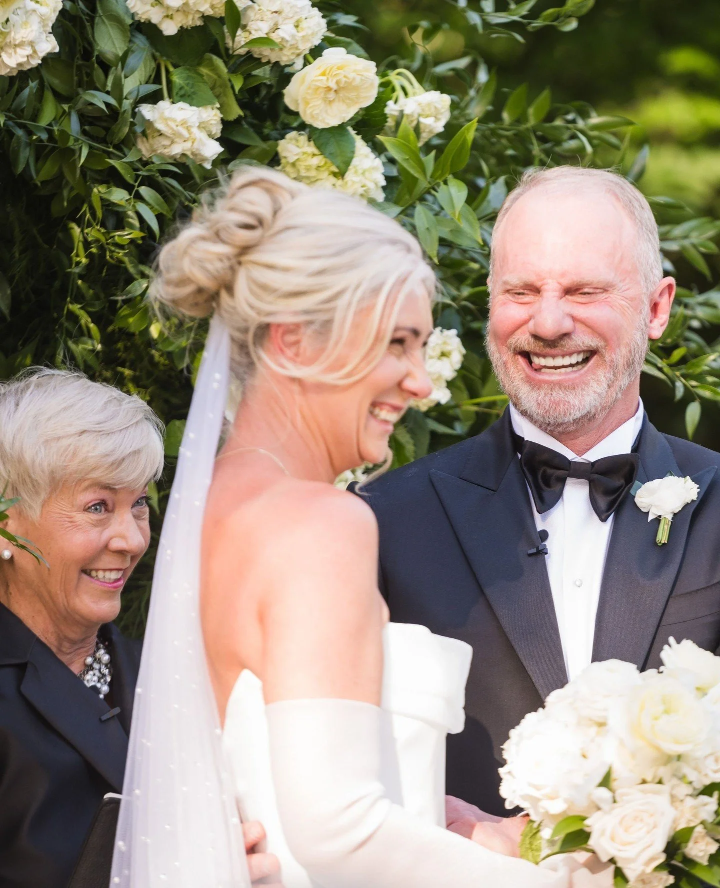 One of the best parts of their ceremony? The laughter.⁠
⁠
The kind that sneaks into your vows, catches you off guard, and reminds you that your favorite person is standing right beside you.⁠
⁠
Planner &amp; Design: @irenecoevents⁠
Hair: @paulinesanso