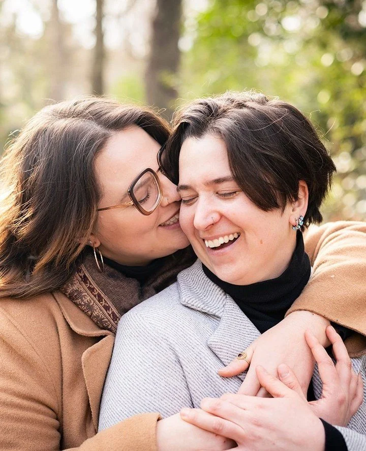 Some sessions are less about posing and more about giving a couple space to simply be together. Tori and Mel made that easy. The laughter, the little kisses, the way they naturally reached for each other. Those are always the moments I want to hold o