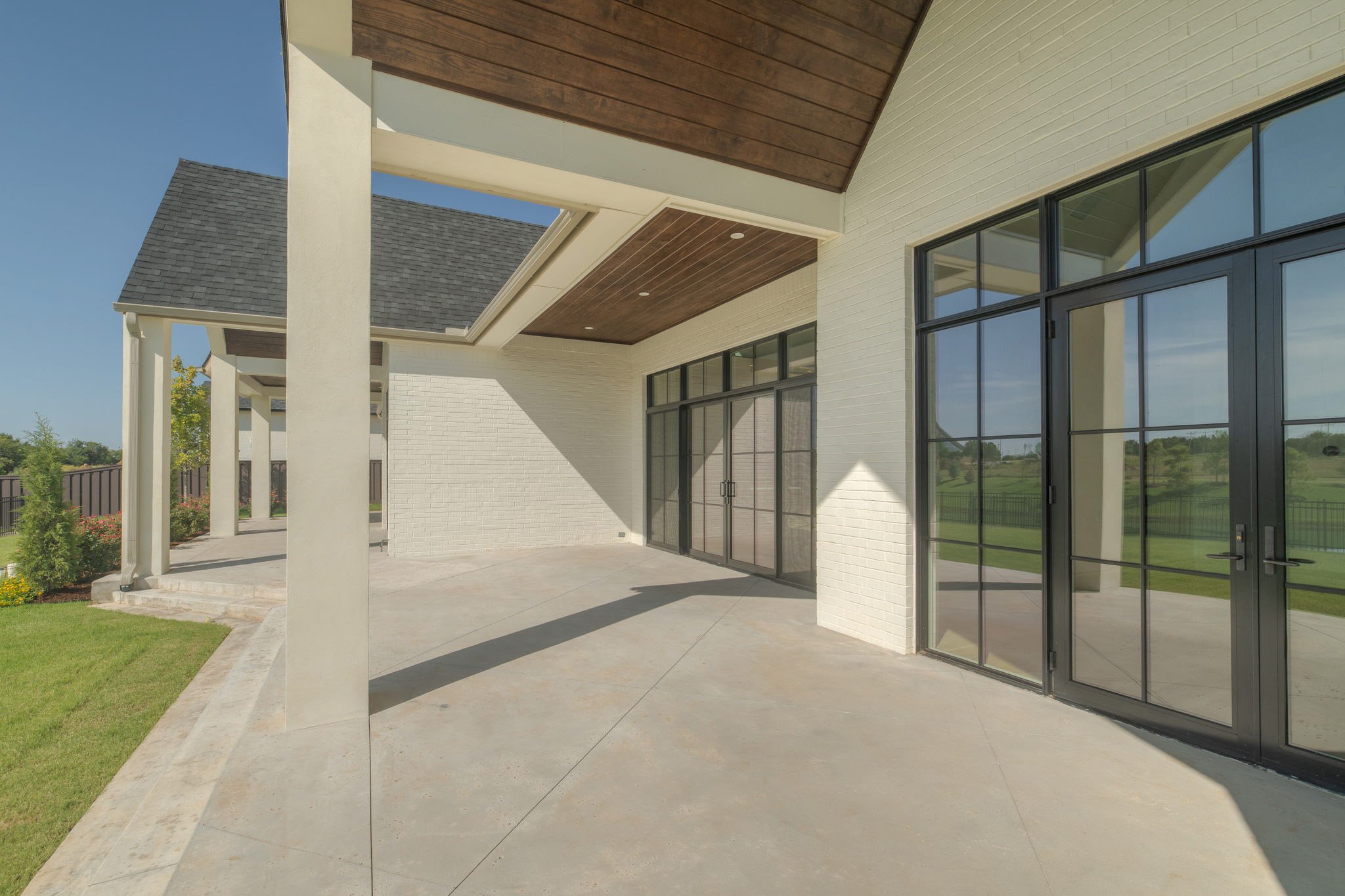 13-14608 St Maurice Dr OKC-13 copy.jpg