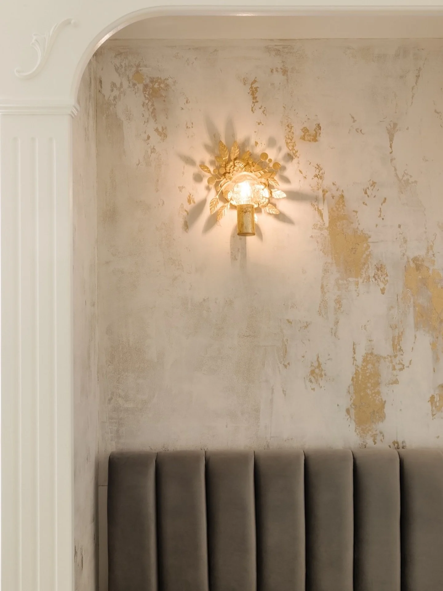Whimsical. We opted for a whimsical sconce moment for the banquette areas @TheBridalCentre for something unexpected. These organic brass sconces are the perfect addition to layer with the textural plaster detail. 
⠀⠀⠀⠀⠀⠀⠀⠀⠀
Interior Design: @Designs_
