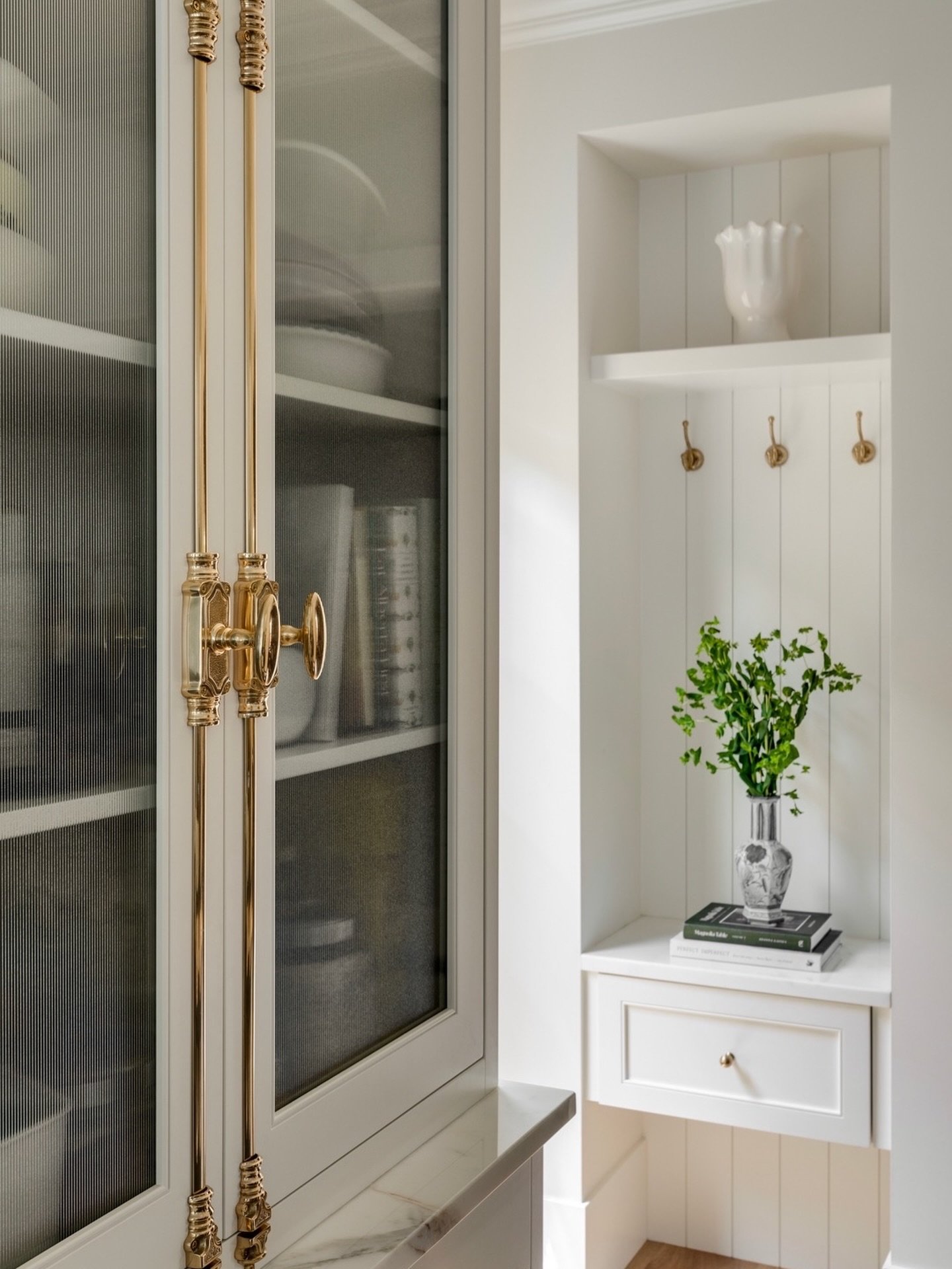Details Matter. At #AVDHeritage, even the smallest moments are intentionally elevated. These stunning brass cremone bolts bring a touch of old-world elegance to the cabinetry&mdash;adding height, presence, and a beautifully architectural feel. Paired