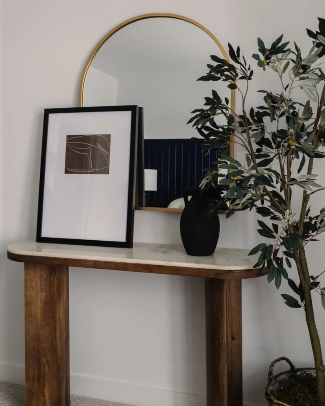 Front Entry. The entryway sets the tone for the entire home. No matter the scale, these spaces should feel considered, elevated, and welcoming&mdash;creating a beautiful first impression the moment you walk through the door.
⠀⠀⠀⠀⠀⠀⠀⠀⠀
#AVDInteriors #