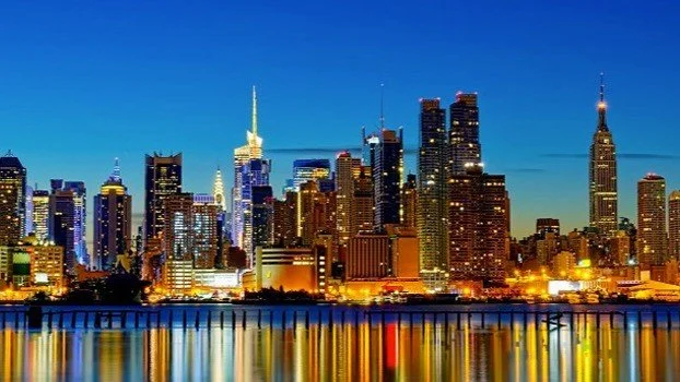 The Top U.S. Cities for Finding Love (According to a Matchmaker)
