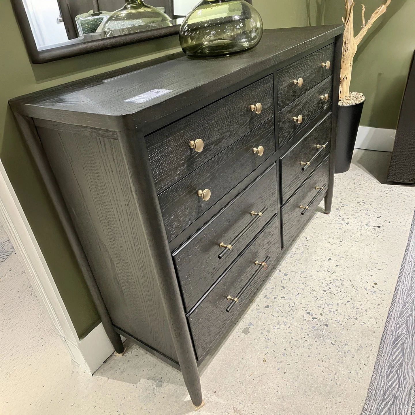 Our Rockport bedroom features beautifully turned legs that add a classic, timeless touch to your space. These intricate, sculpted details bring a sense of warmth and sophistication, making every piece a standout addition to your bedroom. #BedroomDesi