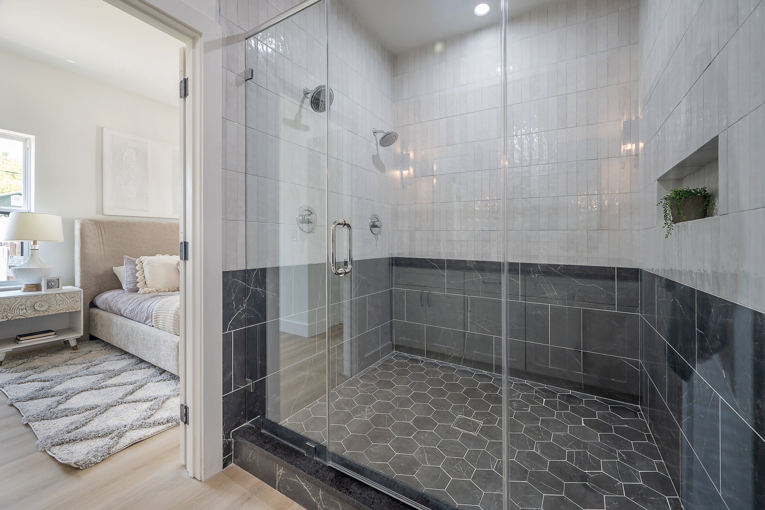 2718 N 21st 22.jpg