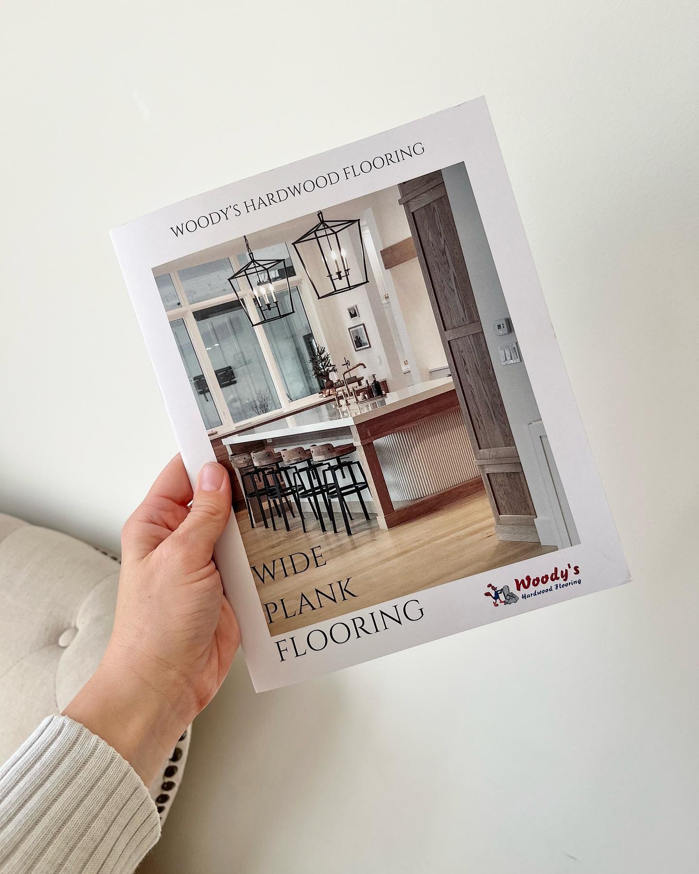I am very pleased with how this Booklet for Woody&rsquo;s Hardwood Flooring came together. 

We made sure to print it on high quality paper with a mat finish. 

Doing those two things took it over the top for that high quantity and beautiful look!