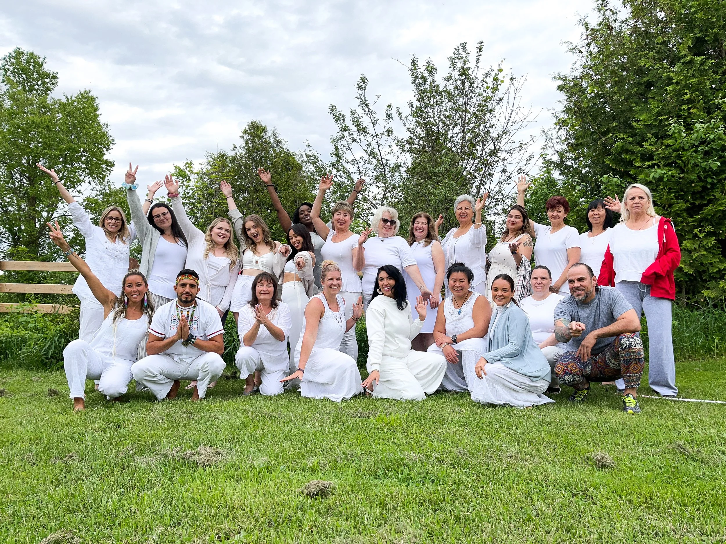 SS-Group shot white .JPG