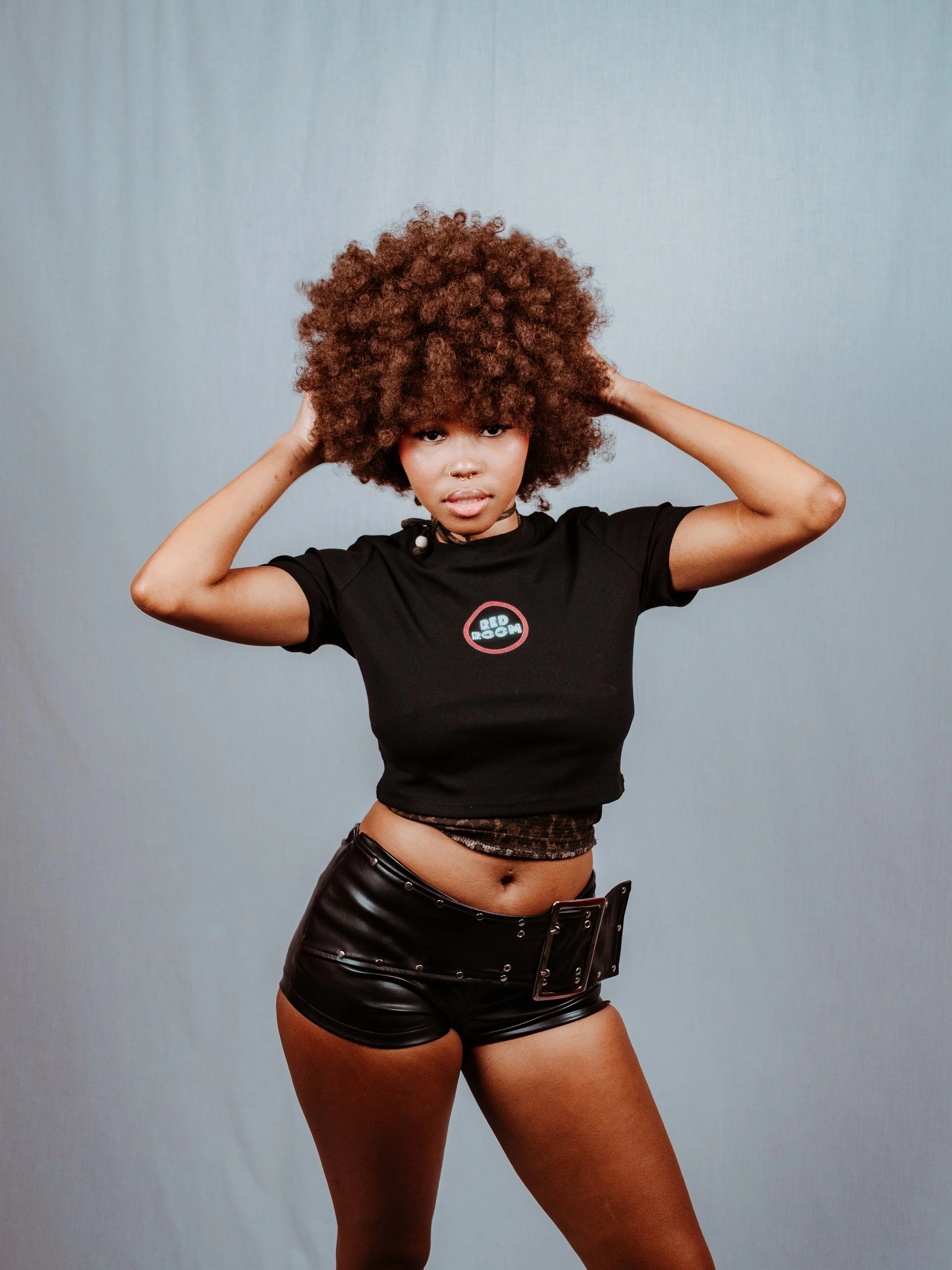 RED ROOM TEE WOMENS