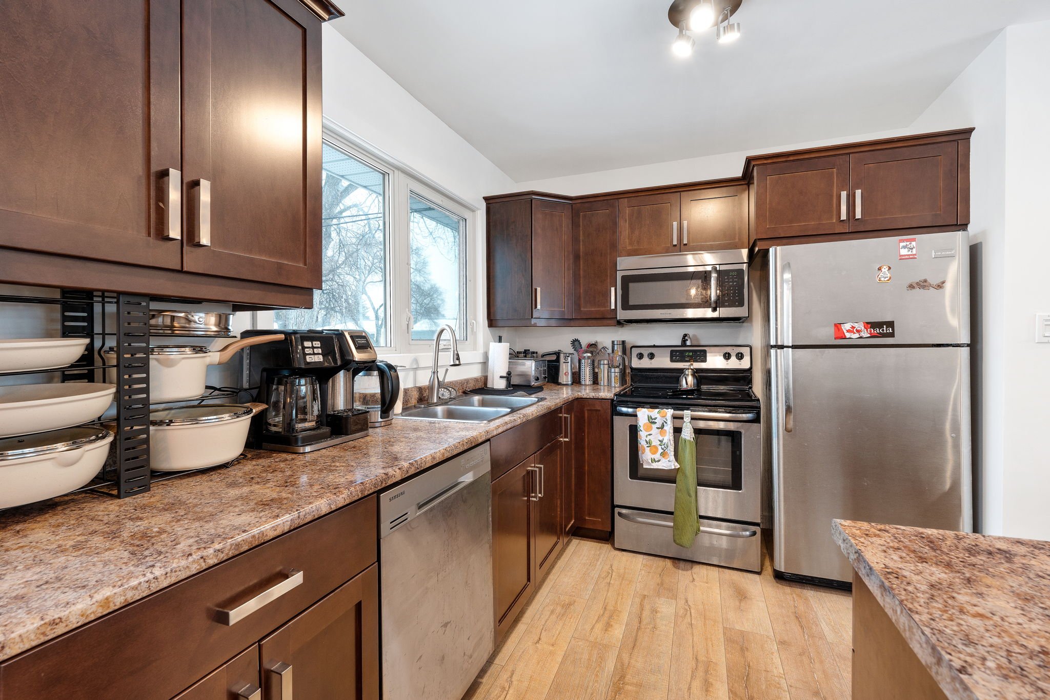 1 Echo Bay - Interior-12.jpg