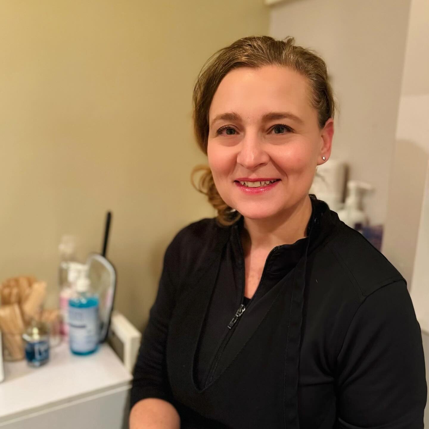 Please join us in welcoming our newest esthetician, Amy Houlihan!

Amy brings with her, a passion for making her client&rsquo;s skin glow, and over 20 years of experience! Some of Amy&rsquo;s favorite treatments involve exfoliation. She especially en