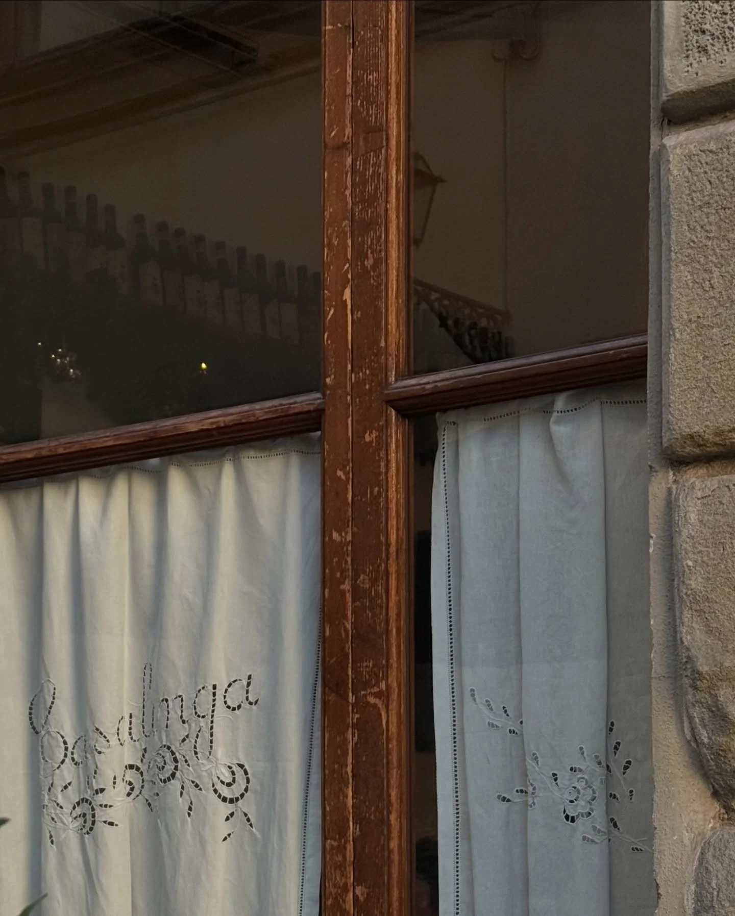 This year was about more than just projects ~ it was a year of creating, growing and becoming ✨ 
It was about learning how I want to live, work and create.

From bringing beautiful brands to life ~ Harper Winston, Rosetta, Sol Flo, Moss and so many o