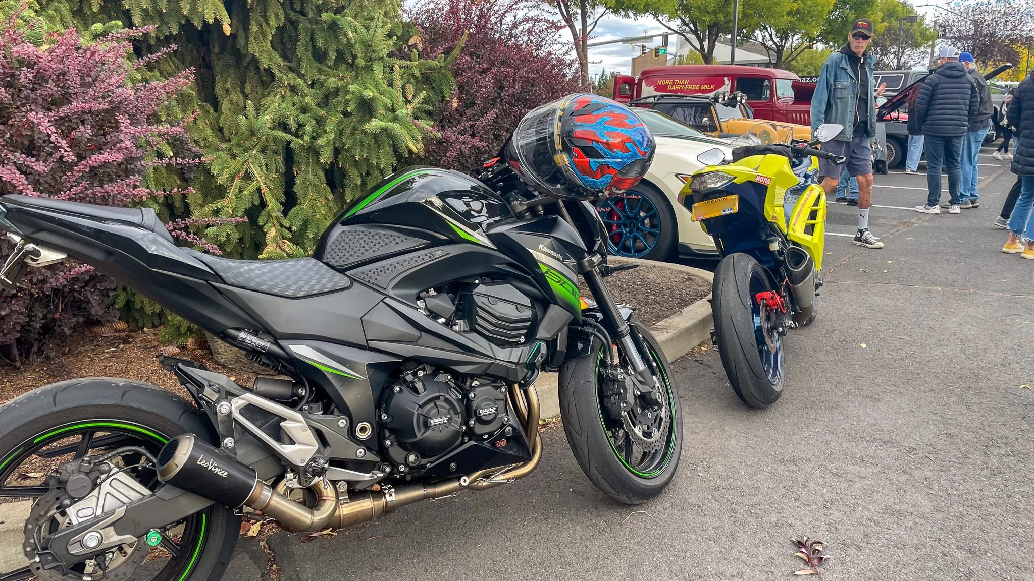 Bend Cars & Coffee onn 27th St custom street bike.jpg