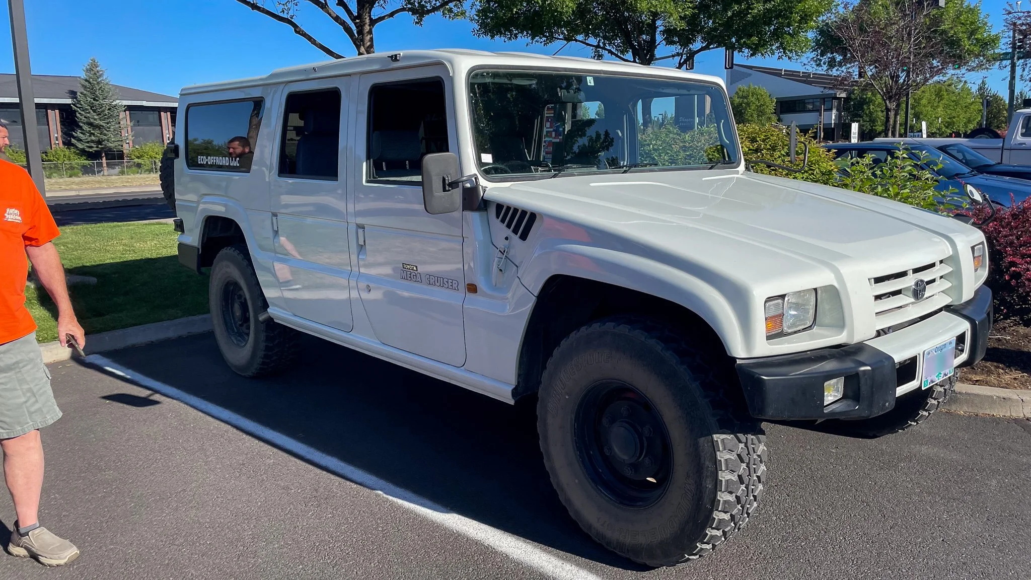 Bend Cars and coffee Toyota Mega Cruiser Japan import.jpg