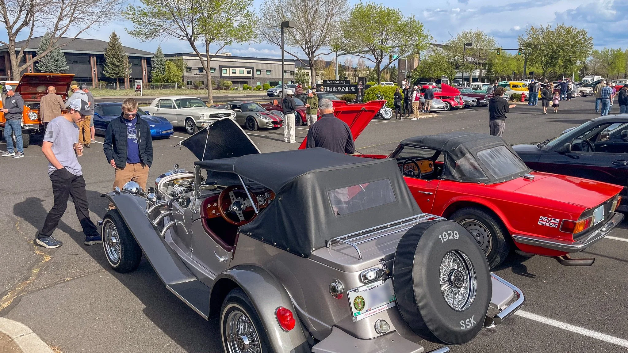 Bend Cars & Coffee on 27th St May 2026 9.jpg