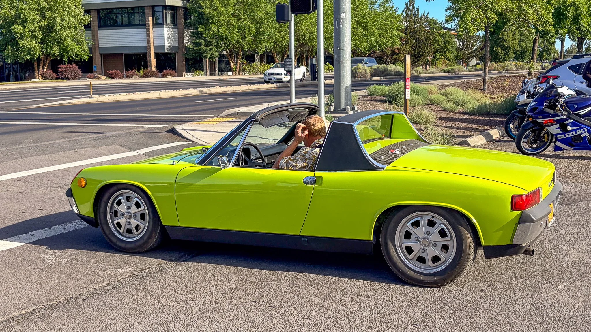 Bend Cars and Coffee on 27th St 1st Saturdays August 016.jpg