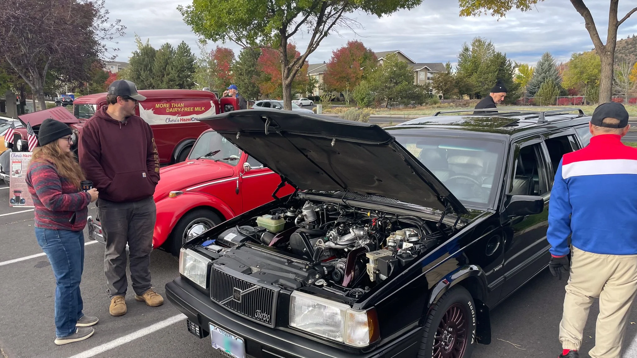 Bend Cars & Coffee Volvo Turbo wagon.jpg