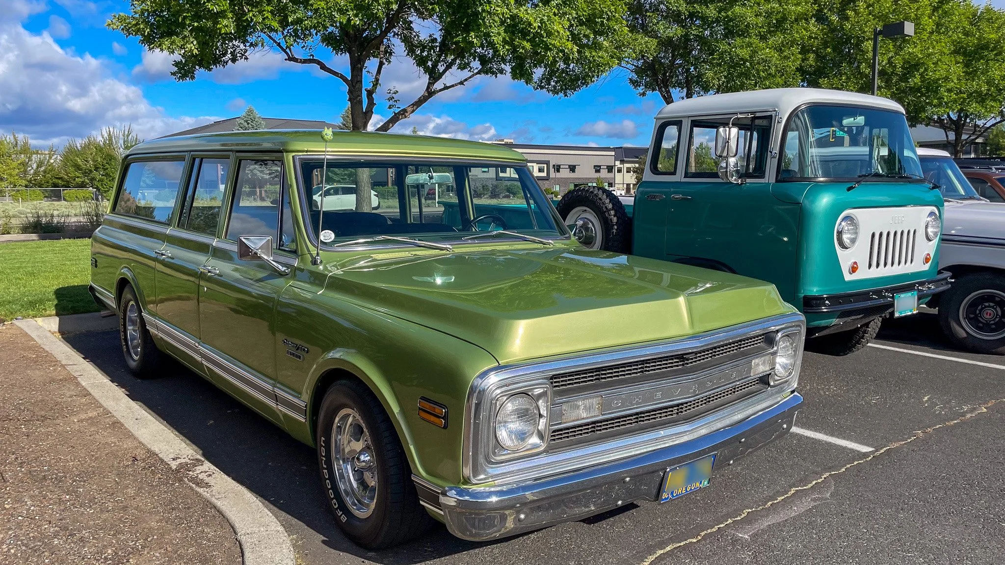 Bend Cars and Coffee on 27th St June 2026 009.jpg