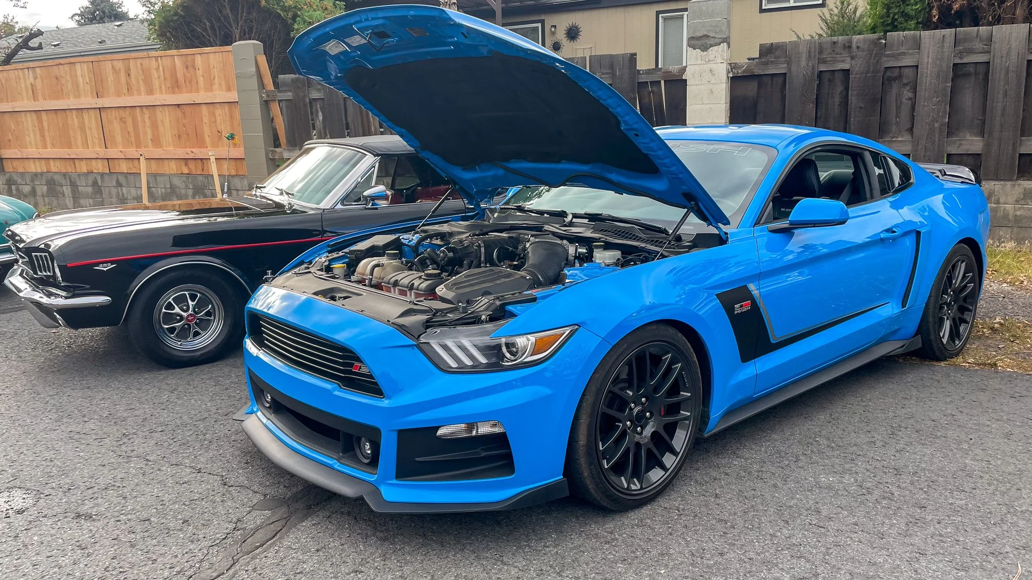 Bend FORD Mustang Club at Bend Cars and Coffee.jpg