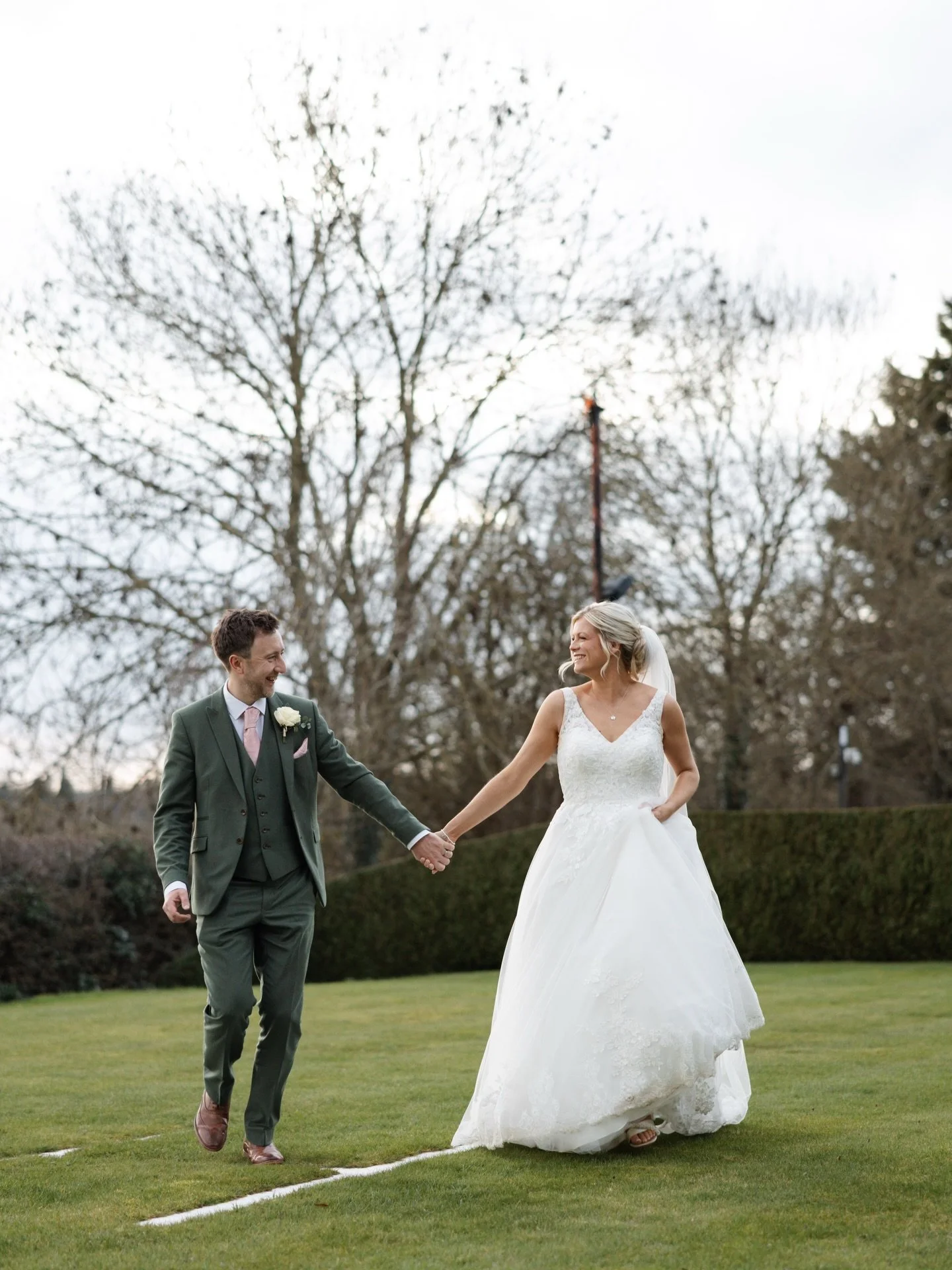 K&amp;R 🌿 

A stunning spring day for you both at @nuthurst_grange_hotel ✨ 

A beautiful ceremony with loved ones, emotional speeches and a fab band that filled the dancefloor! 🤍 

Thank you for choosing us 🤍 

Venue - @nuthurst_grange_hotel 
Brid