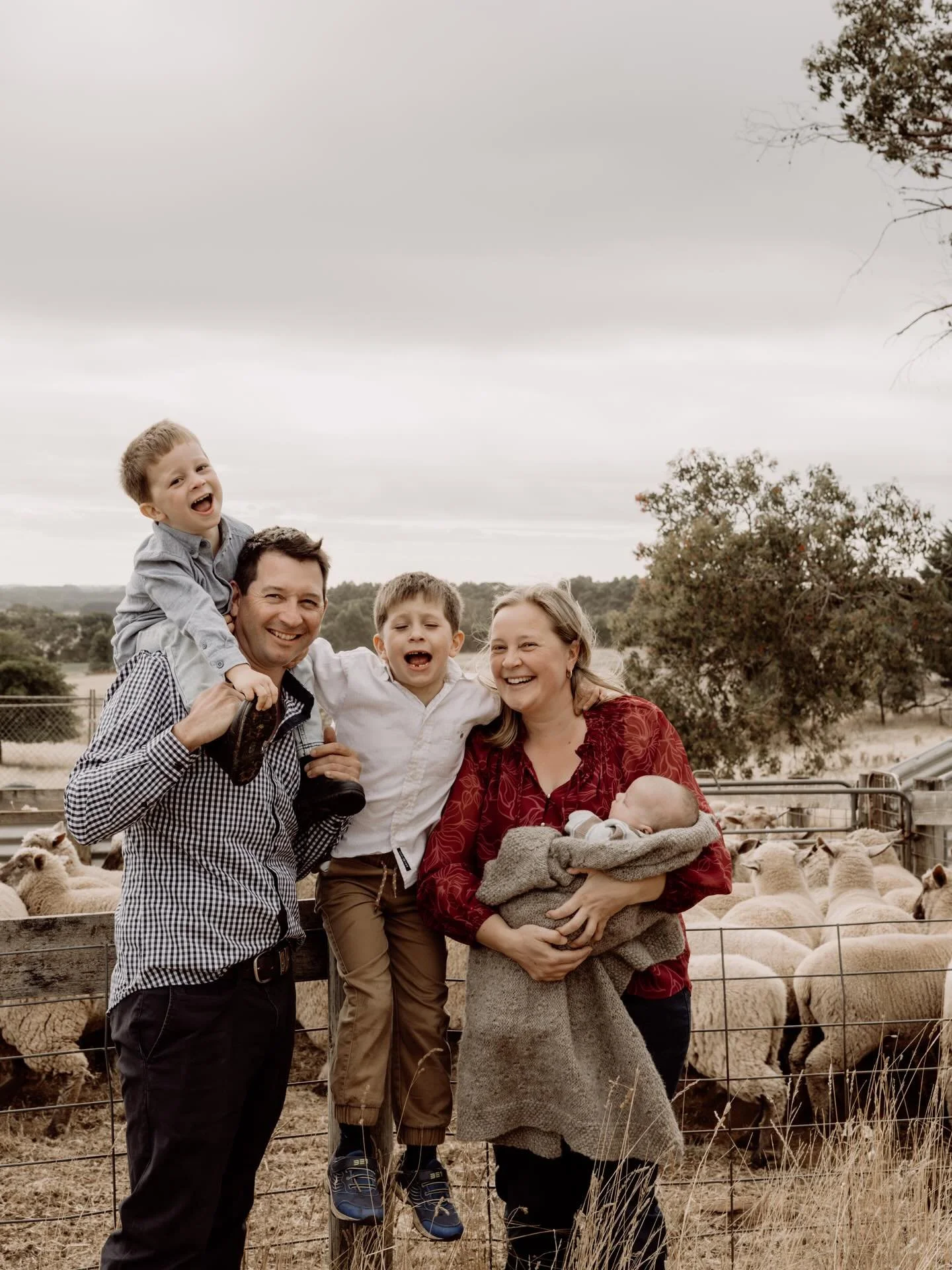 I take family photos on your farm. 
I come to your home - the place you love.  The place where you feel the most comfortable. The place where your kids can run around and lead the session through play. 
We jump on hay bales, climb the tank stand, col