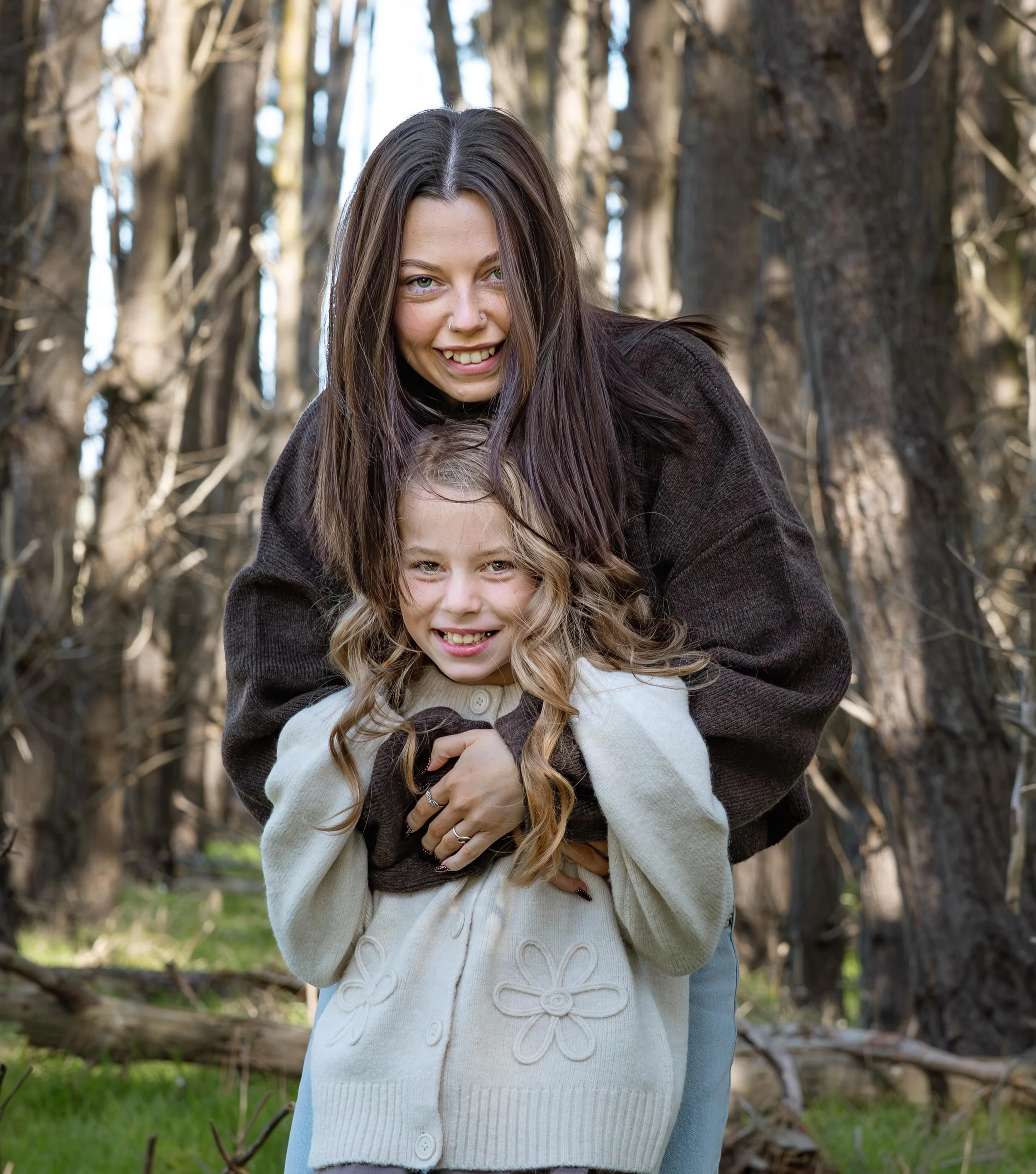 These adorable sisters got together to gift their mum some new photos for Mother&rsquo;s Day and I&rsquo;m told that Mum absolutely loved them! 

Fun, fresh and joyful - what a special gift. Sometimes, the simplest things are the most precious. 

&md