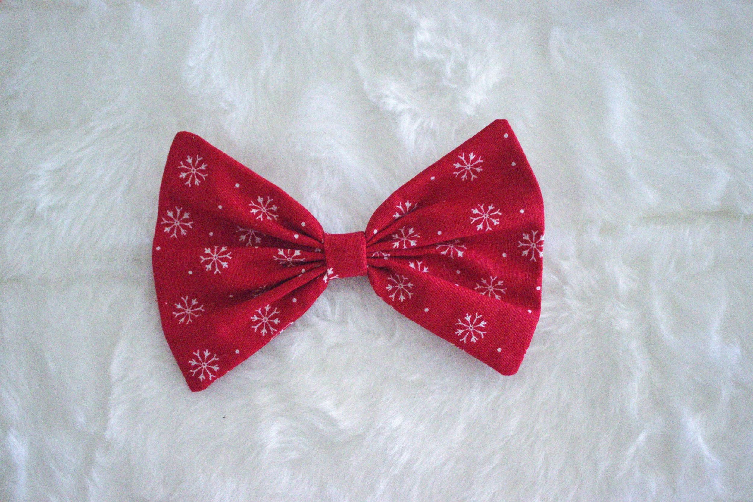 Small Single Bow - Red Snowflake