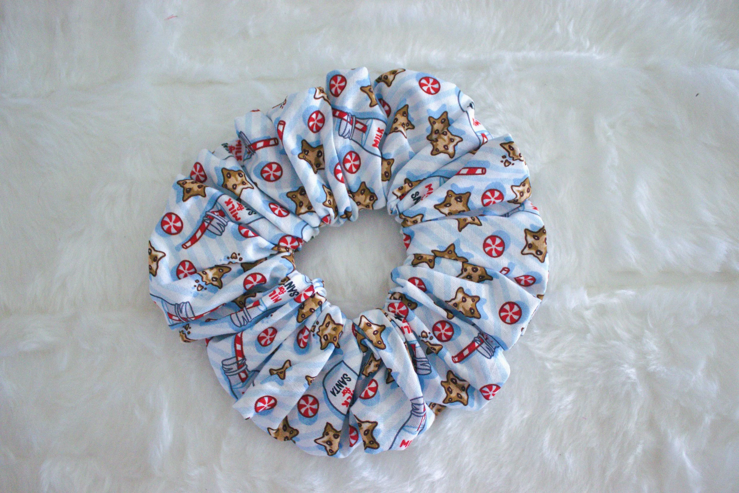 Chunky Scrunchie - Milk & Cookies