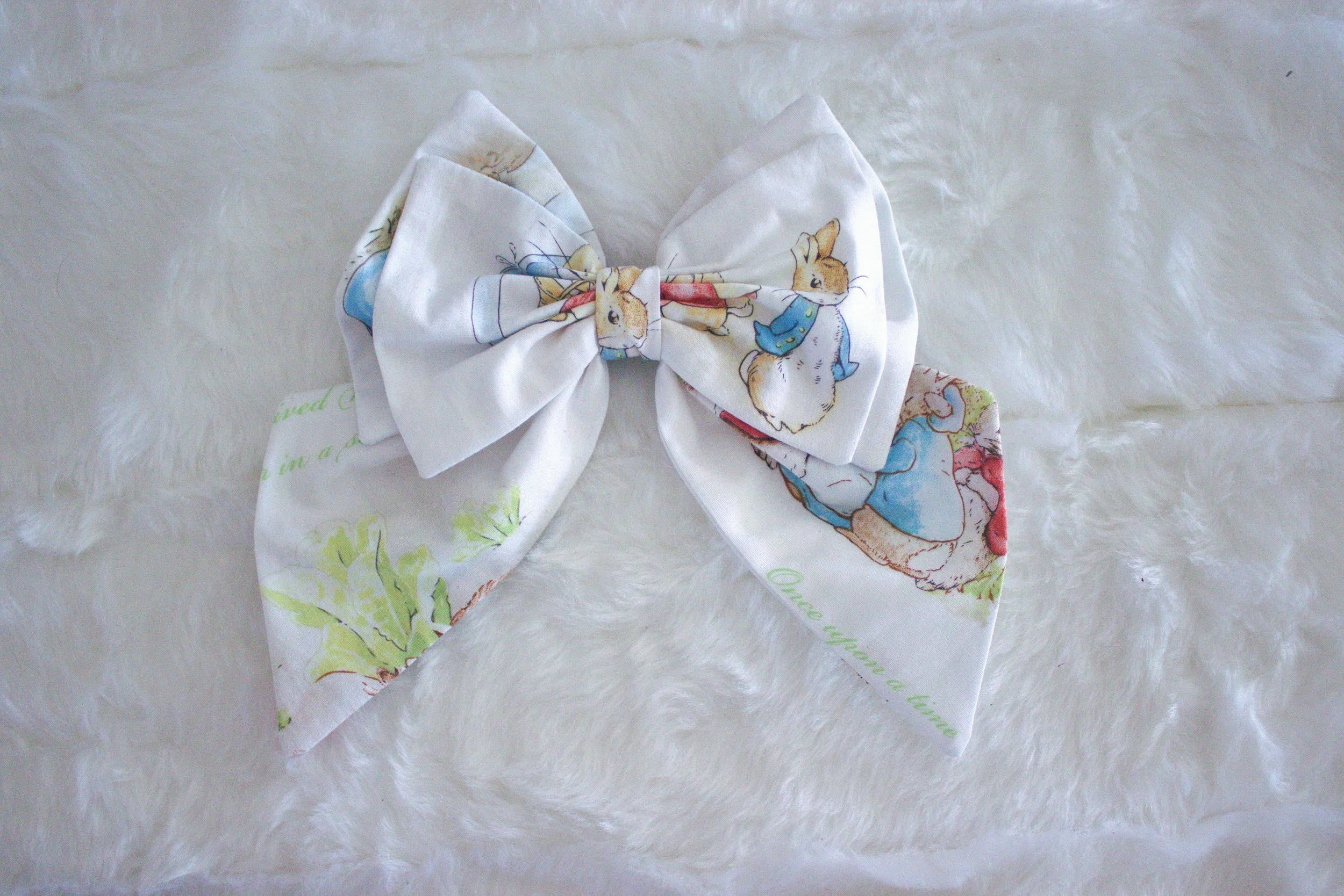 Medium Sailor Bow - RABBIT