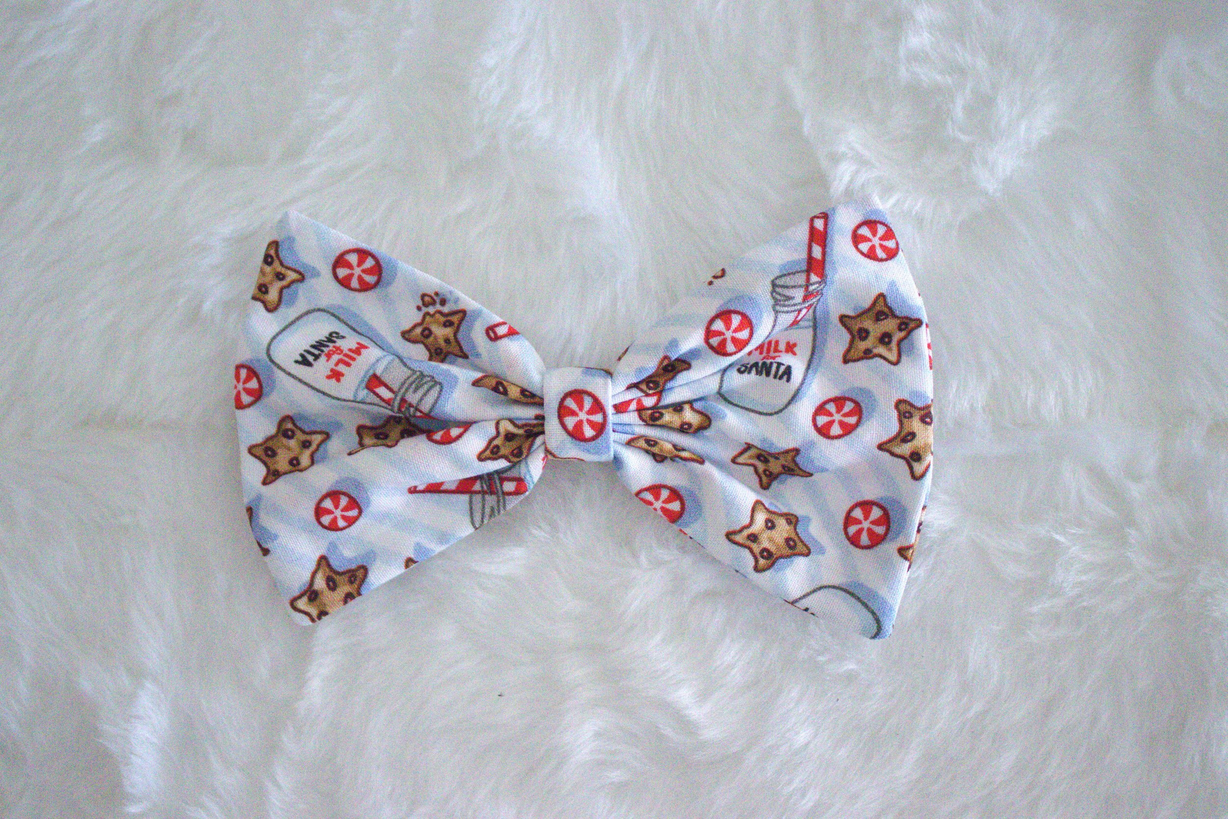 Small Single Bow - Milk & Cookies