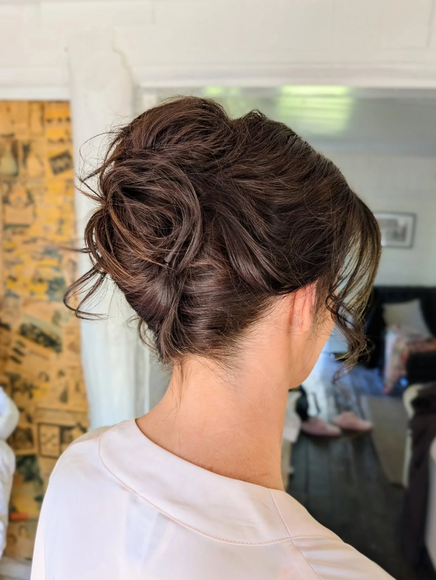 One of yesterday's bridesmaids 💕

For @bridalglowco 
Location @malibraefarm 
Using @schwarzkopfau @moroccanoil_au @ghdhair_anz @ariabeauty 

#bridesmaidhair #hairstylist