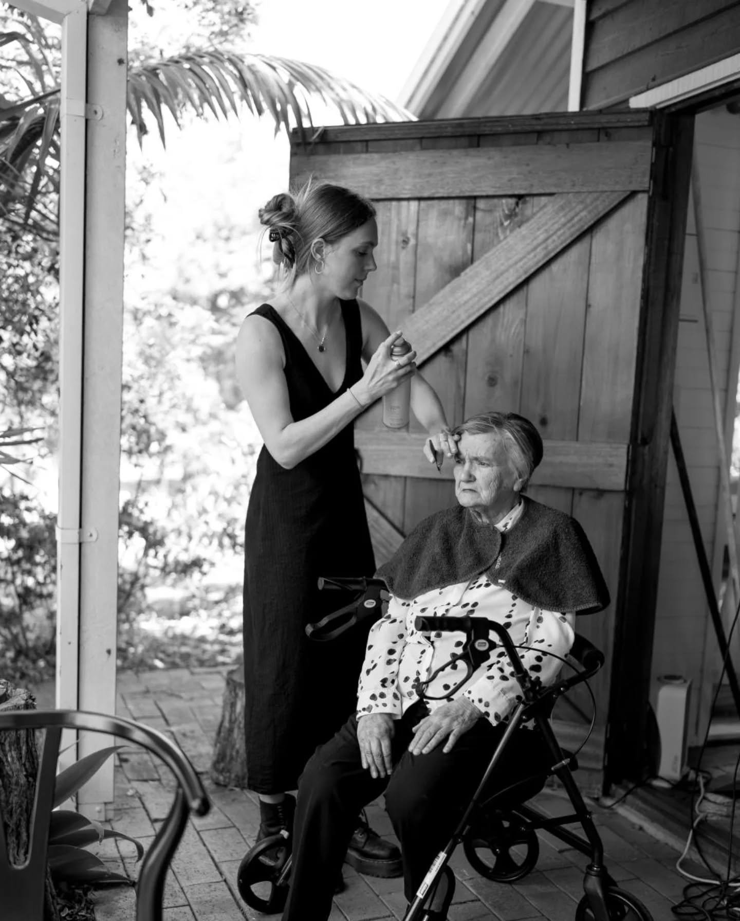 Taking care of this beautiful lady 💞 

#destinationwedding #bridalhair #2026bride

Photography @elizajade
Hair @solasta_artistry