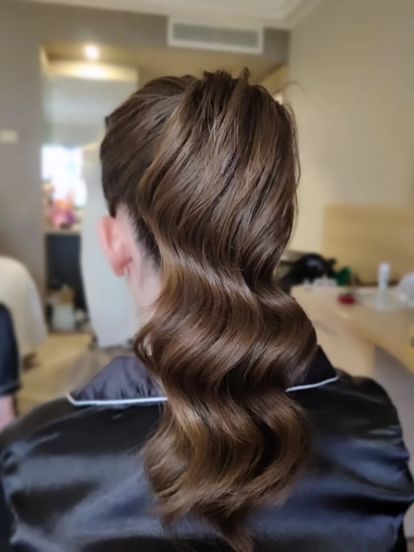 Many many moons ago, styling all of this hair into a luscious, voluminous ponytail!

Waves and shine for days 🤌

For @kuzmina_muah
Venue @wollongongbeachweddings

2026 / 2027 bookings available 💋

#hairstylist #destinationhairstylist #bridalhair