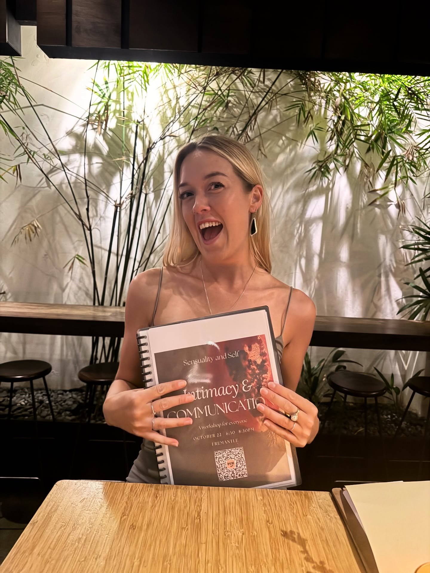 One whole year of Sensuality and Self! 🎉🍾🍻
Proud is a fucking understatement!
The start of the year was just a lil baby sexologist with a bloody huge dream and a whole heap of passion (with not a lot of money or any idea how to run a business 🤦&z