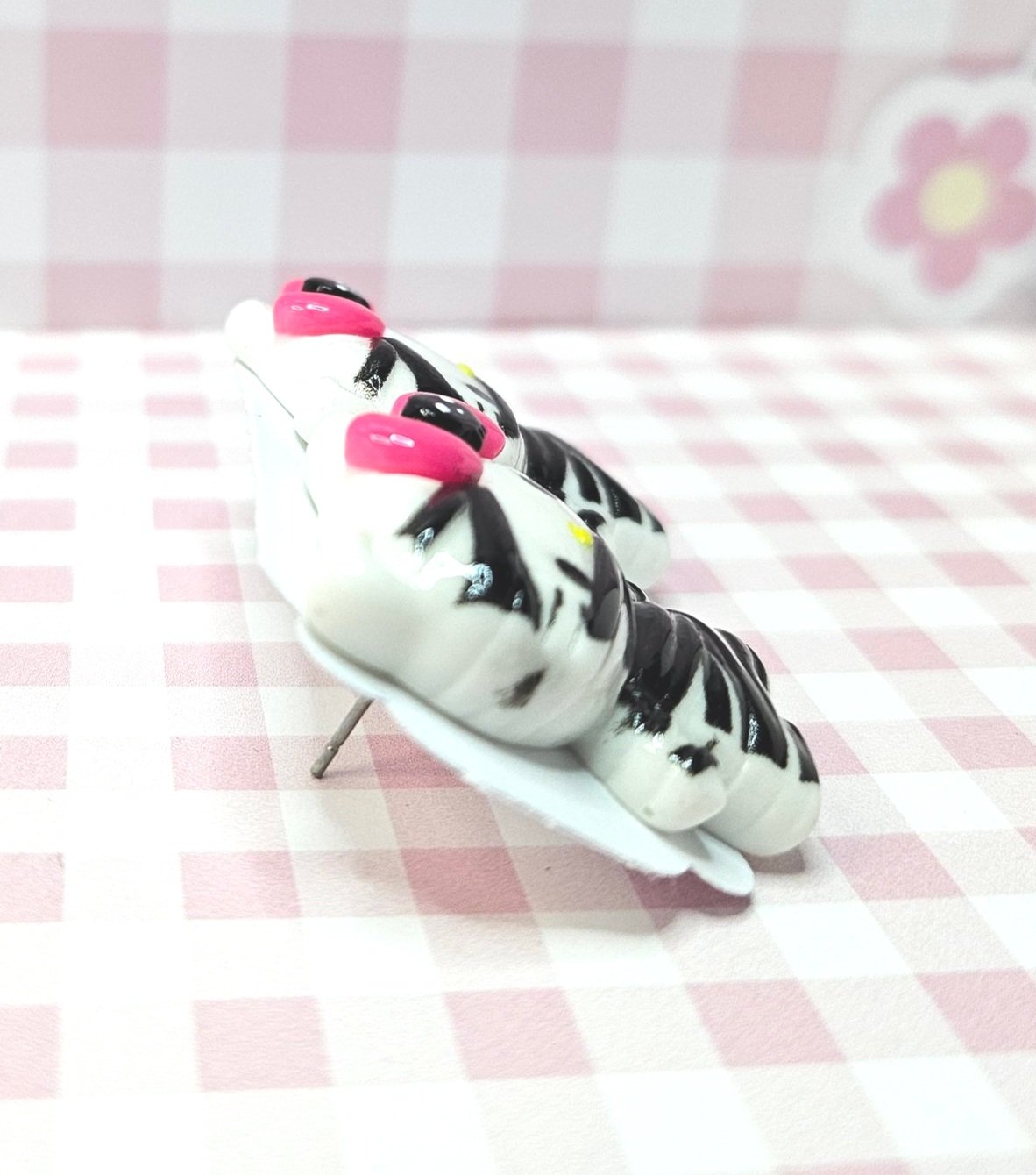Sanrio - Spooky Kitty White - Creepy Kawaii Gothic Earrings