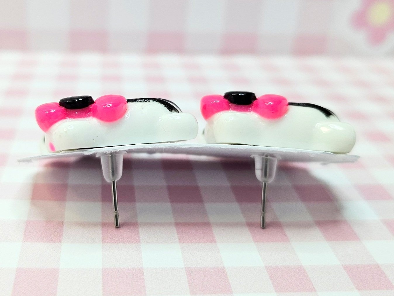 Sanrio - Spooky Kitty White - Creepy Kawaii Gothic Earrings