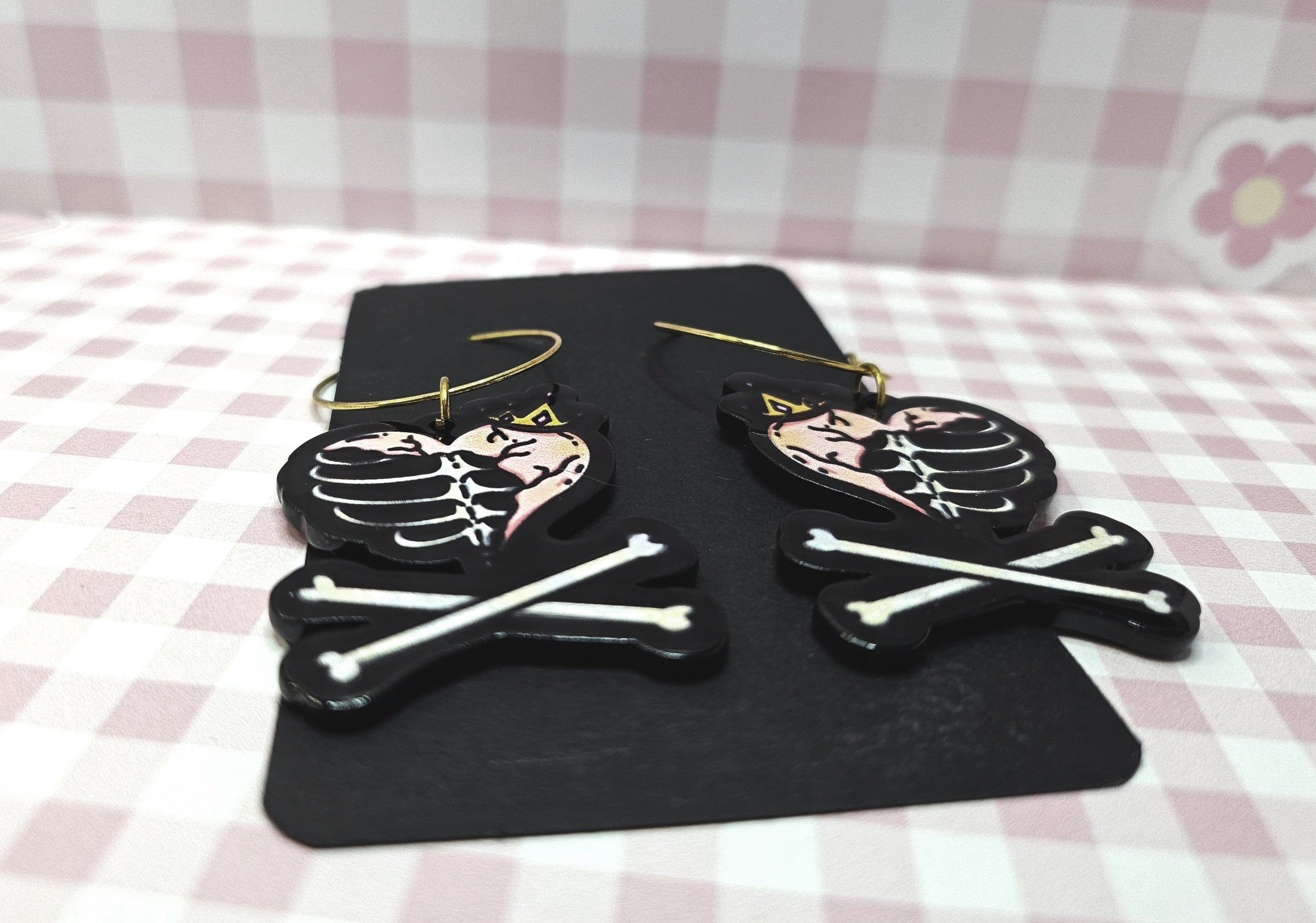 Heart Royal - Creepy Kawaii Gothic Earrings