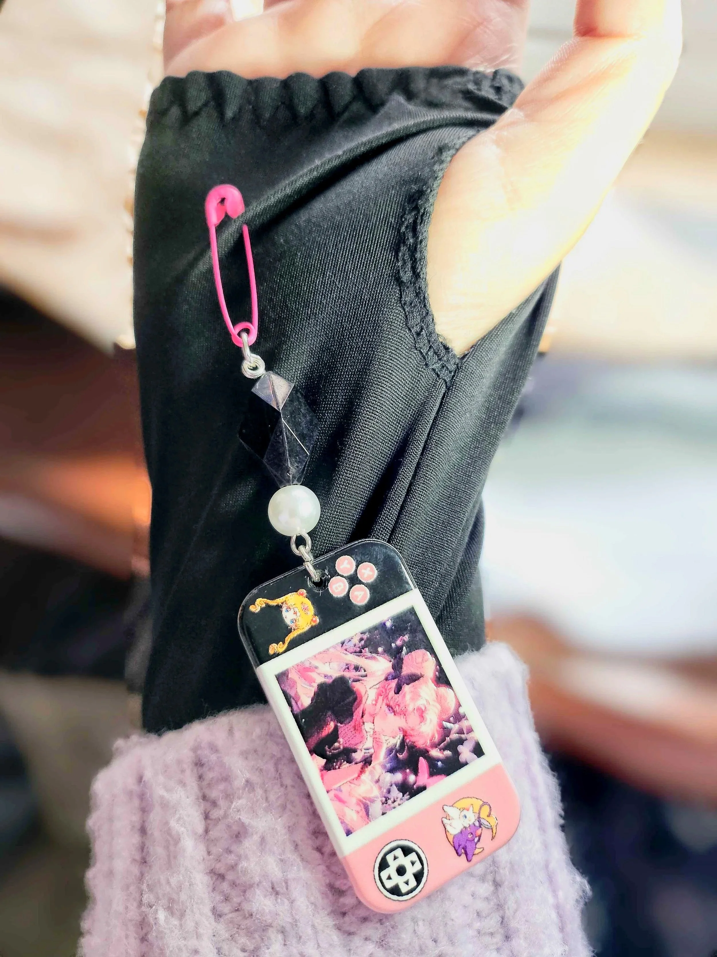 Usagi Pin Gamer Girl